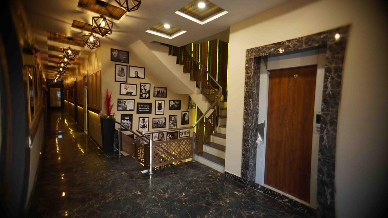 Hotel Soluxe Yamunānagar 外观 照片