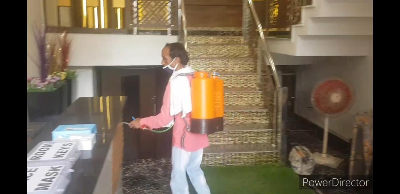 Hotel Soluxe Yamunānagar 外观 照片